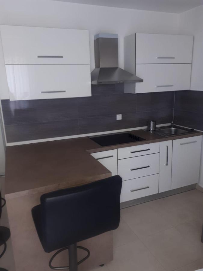Studio Apartman Labrador Vodice Exterior foto